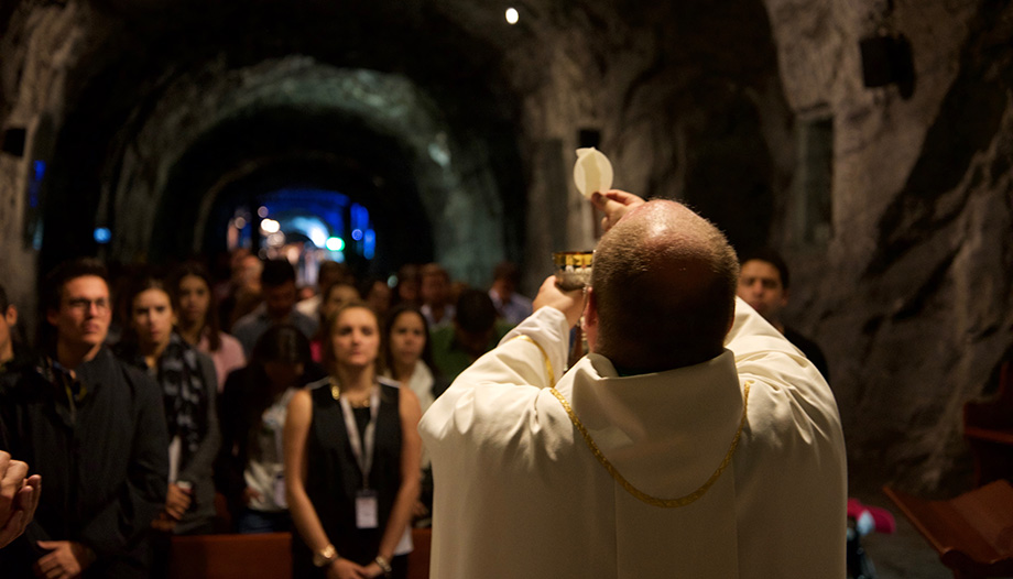 holy mass