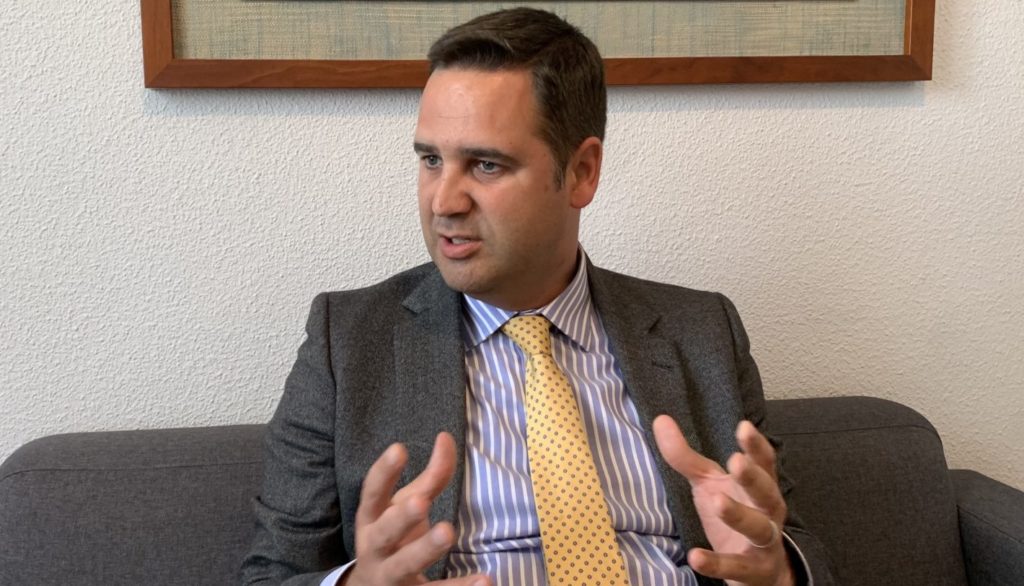 Santiago Leyra uniwersytet Villanueva