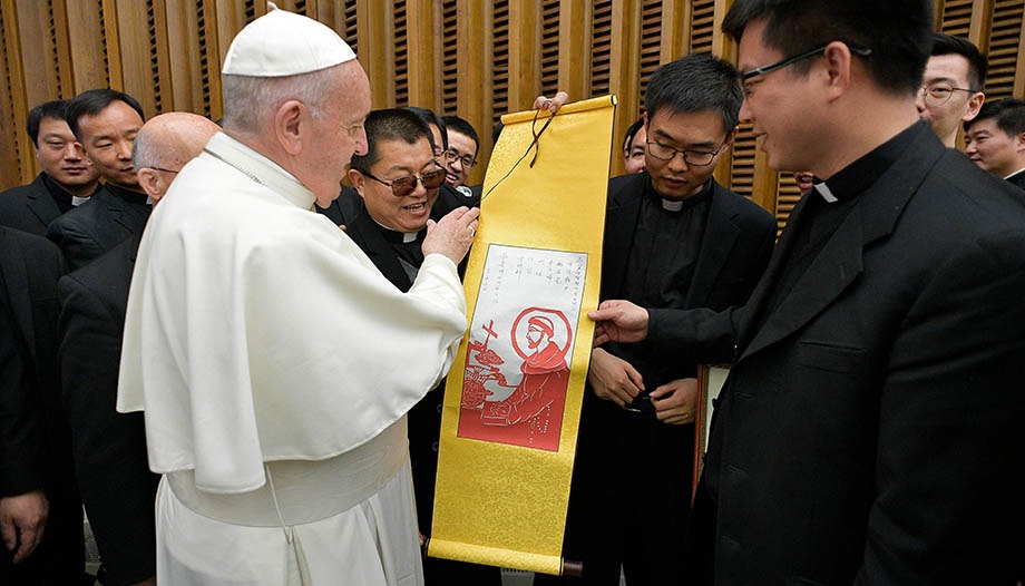 papst franziskus priester