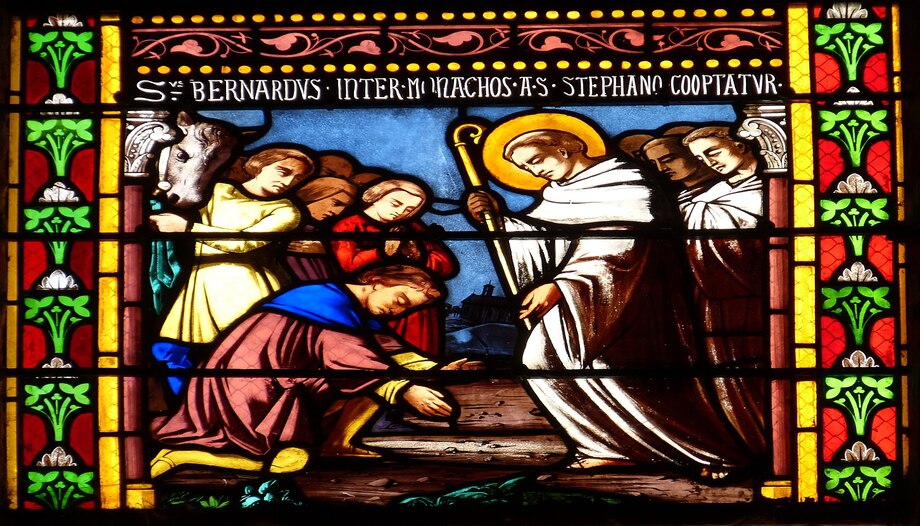 San Esteban acoge a san Bernardo.